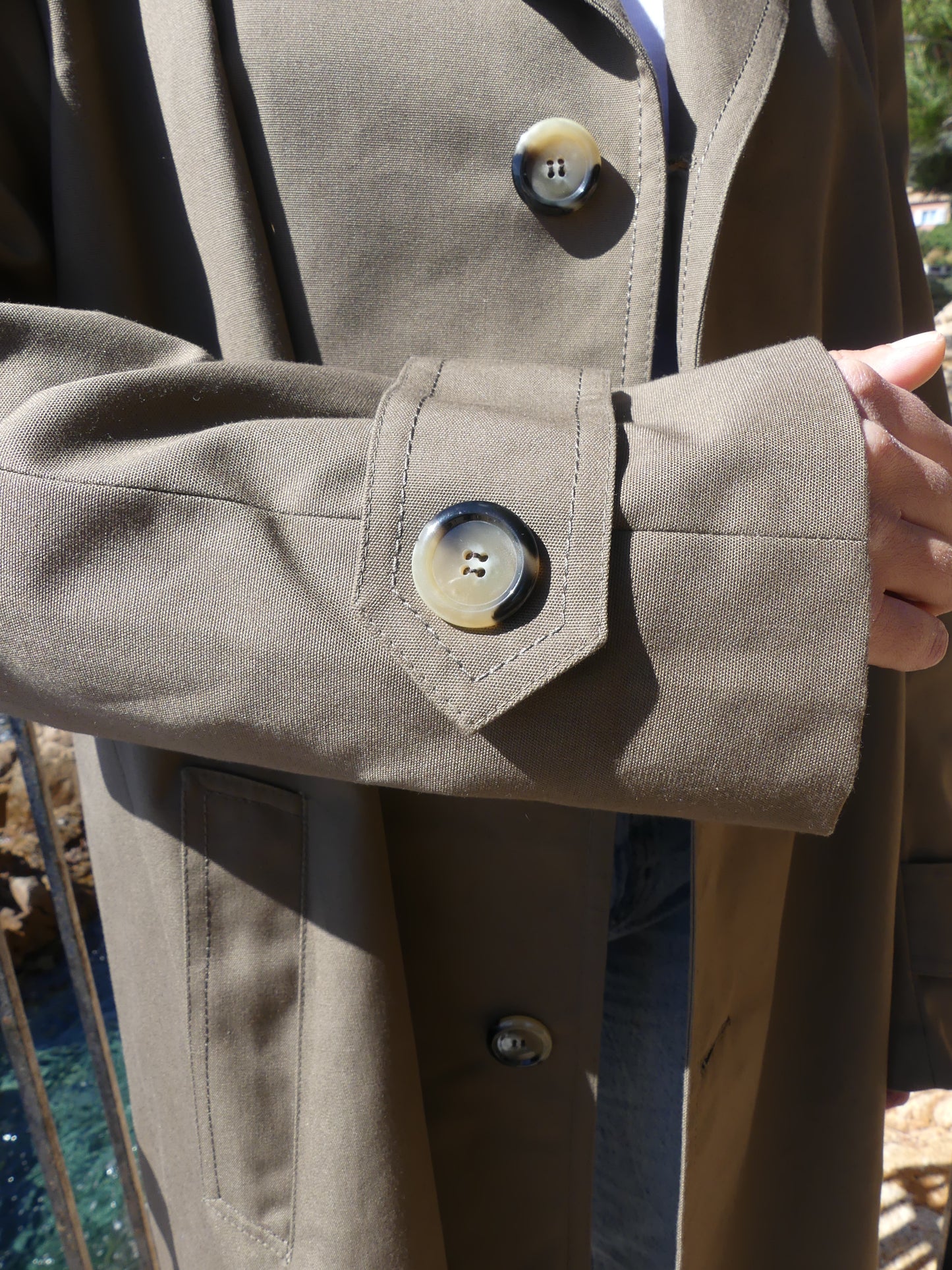LORENZO VINTAGE TRENCH COAT - La Vague Vintage Shop