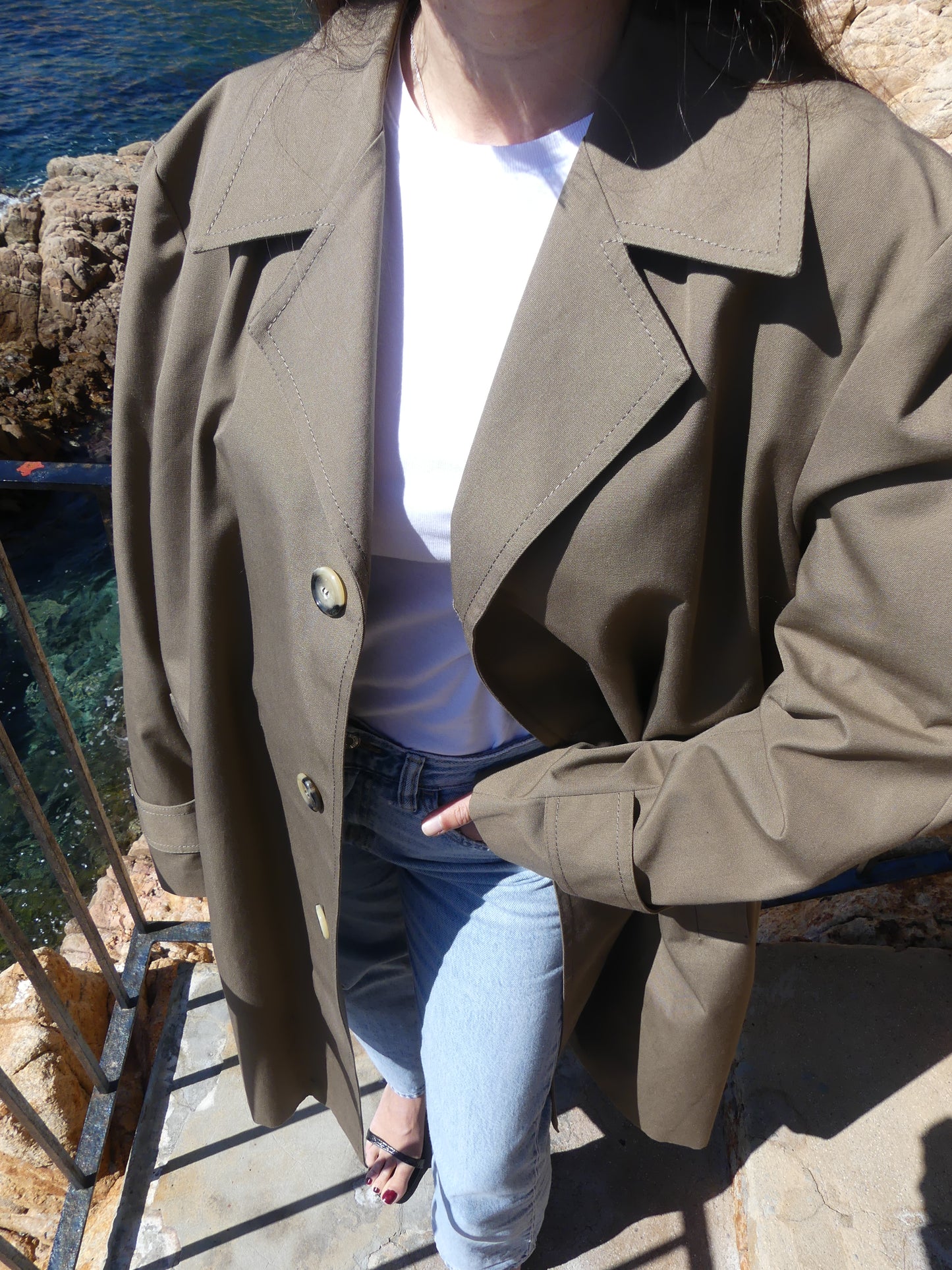 LORENZO VINTAGE TRENCH COAT - La Vague Vintage Shop