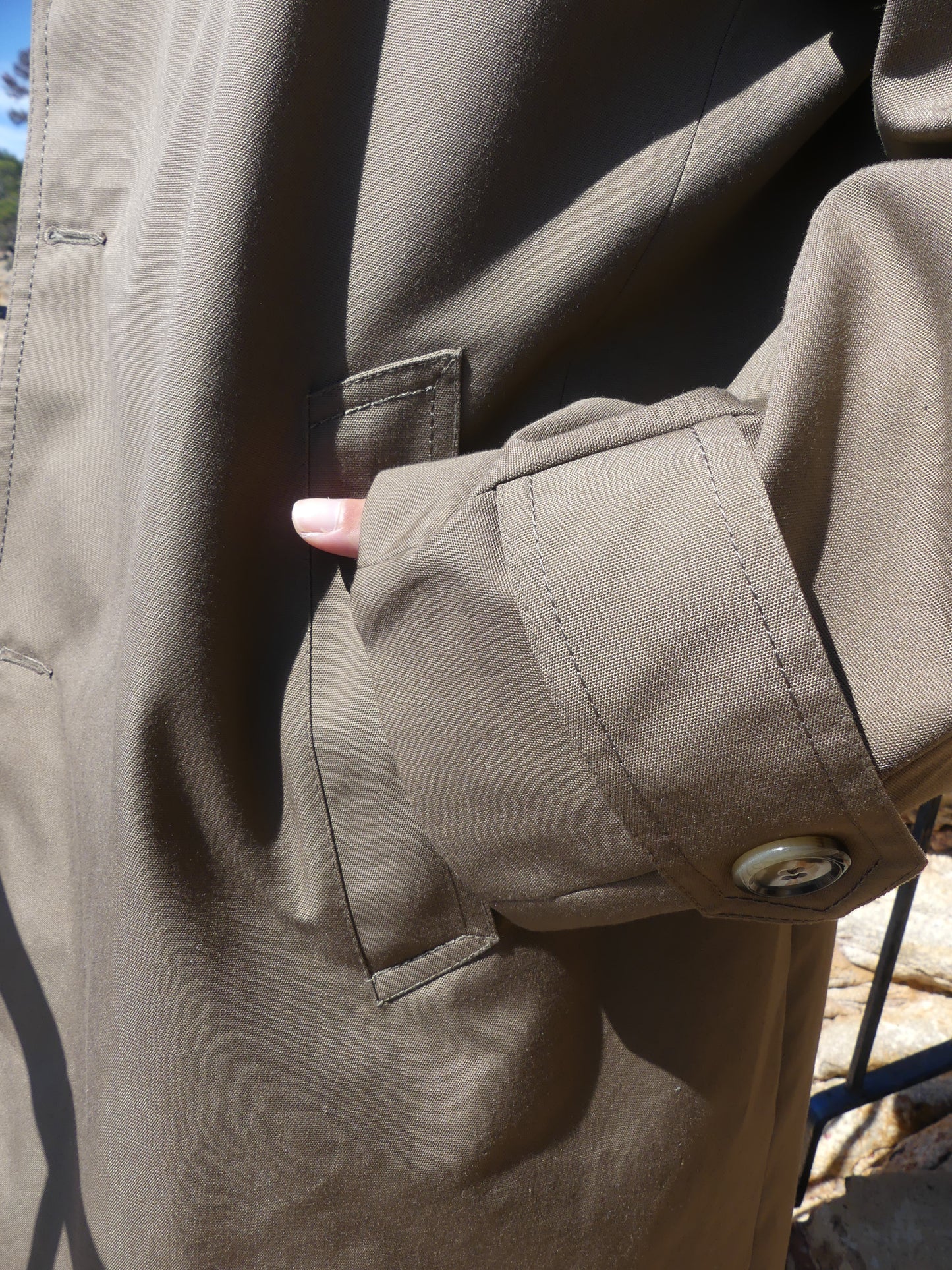 LORENZO VINTAGE TRENCH COAT - La Vague Vintage Shop