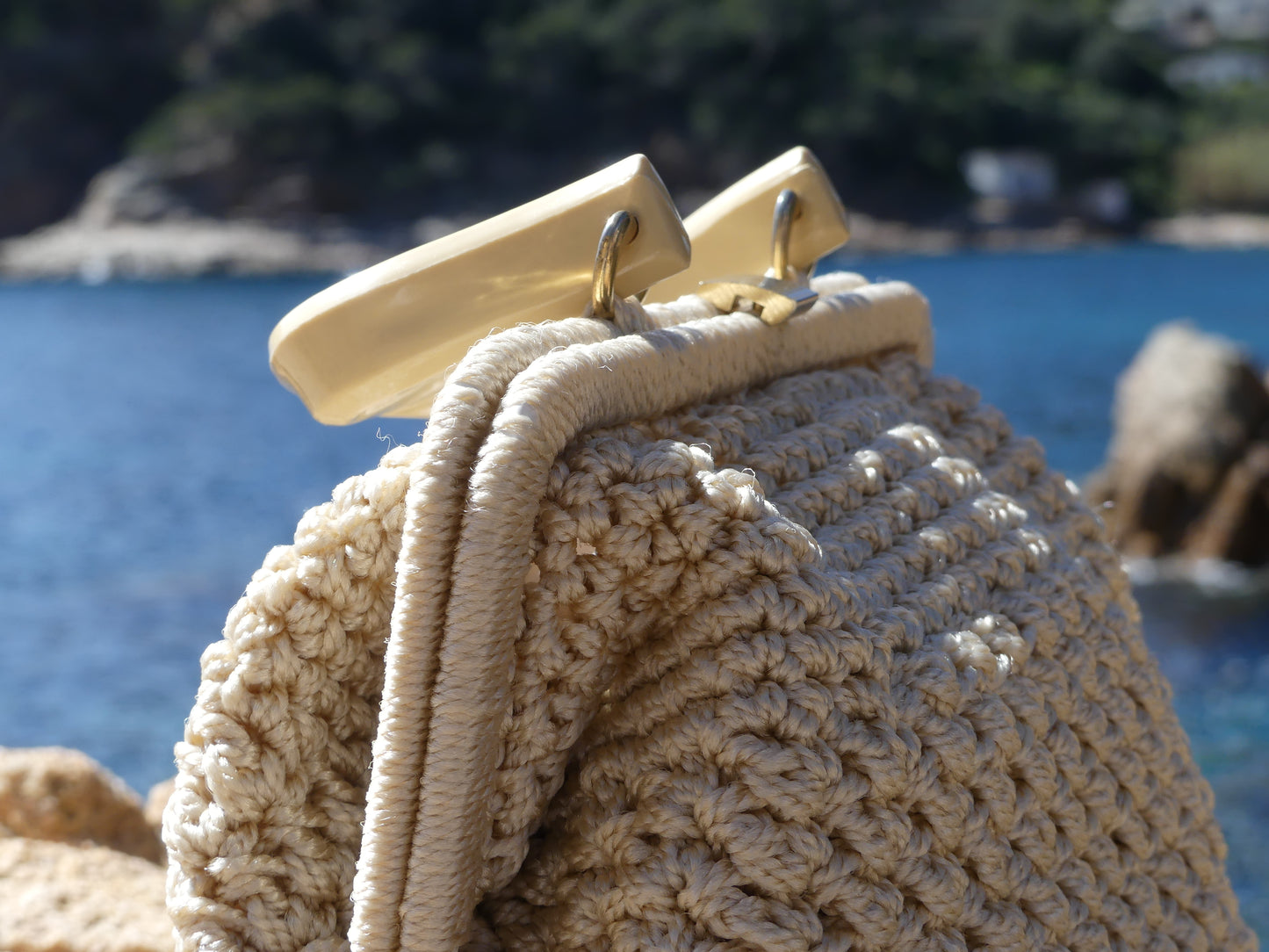 CROCHET VINTAGE HANDBAG - La Vague Vintage Shop