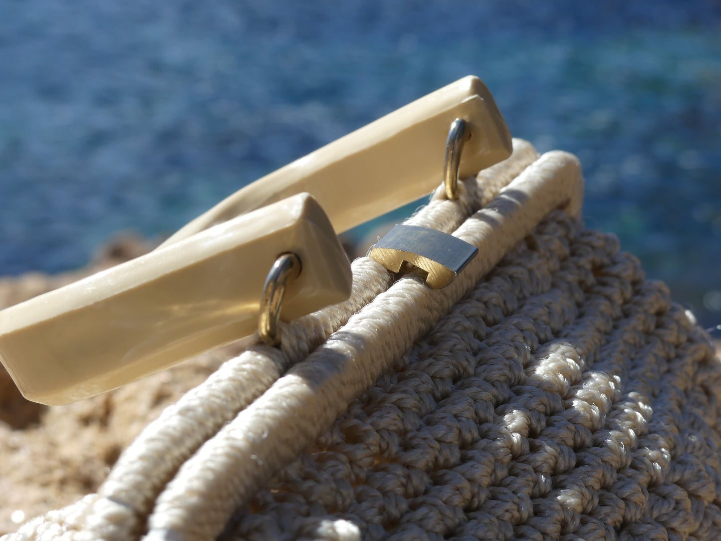 CROCHET VINTAGE HANDBAG - La Vague Vintage Shop