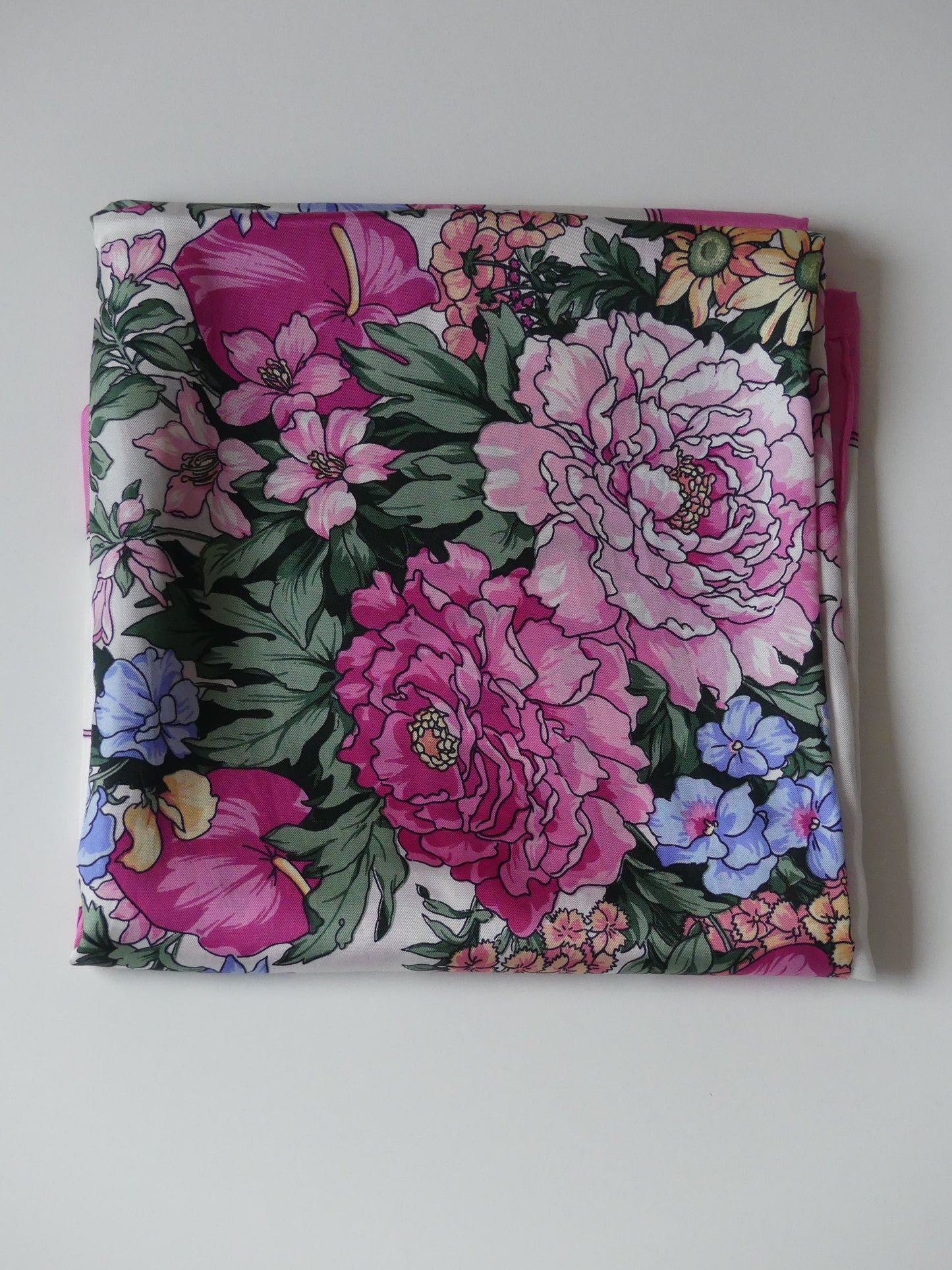 Floral Symphony Silk Scarf – 100% silk with vibrant floral design, luxurious and elegant accessory for women, versatile neck scarf, headpiece, or handbag tie, 85cm x 85cm