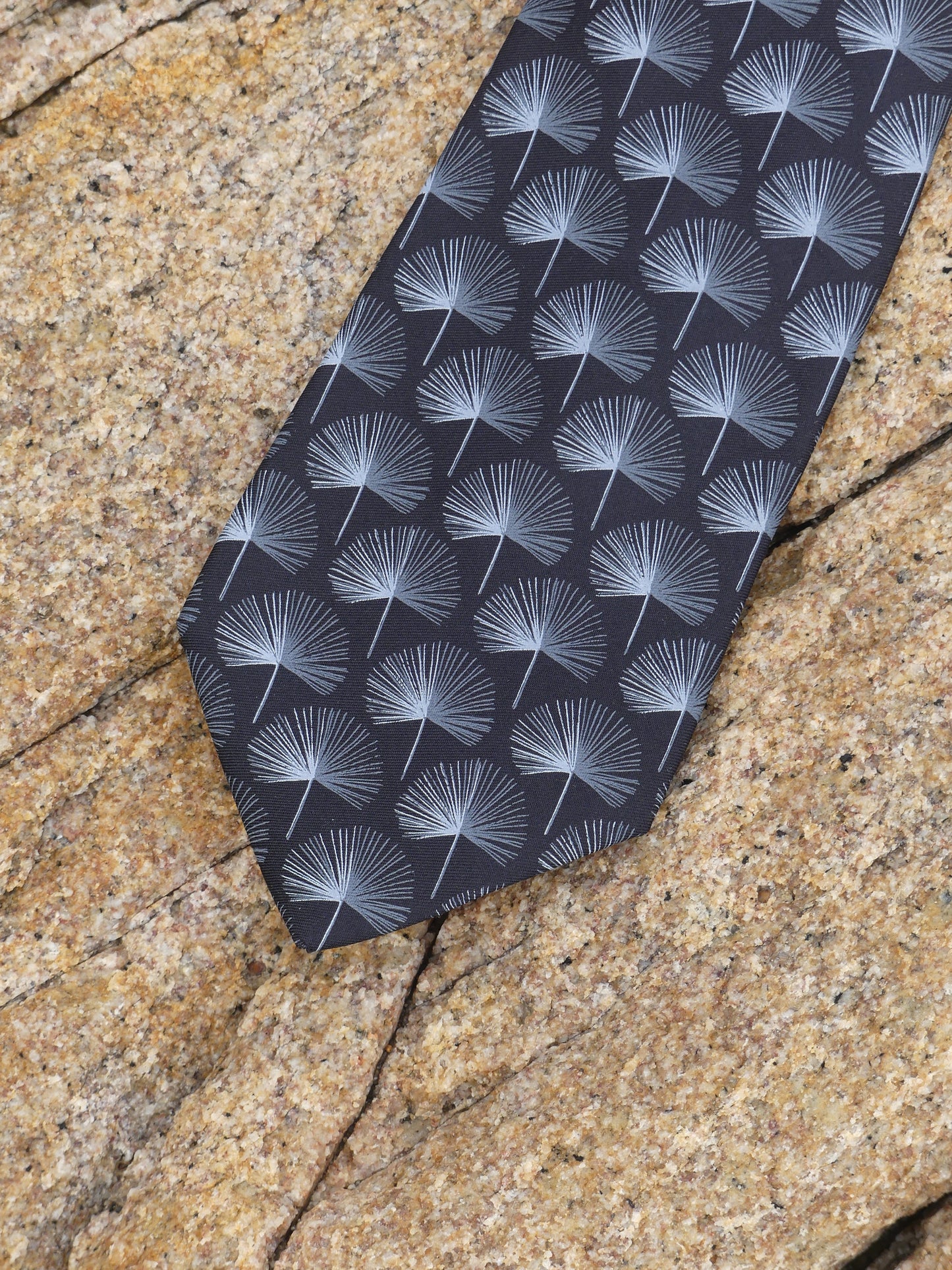 YVES SAINT LAURENT CRAVATE VINTAGE NOIR