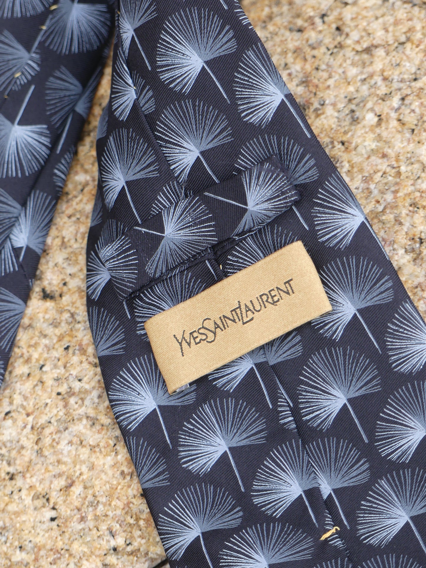 YVES SAINT LAURENT CRAVATE VINTAGE NOIR