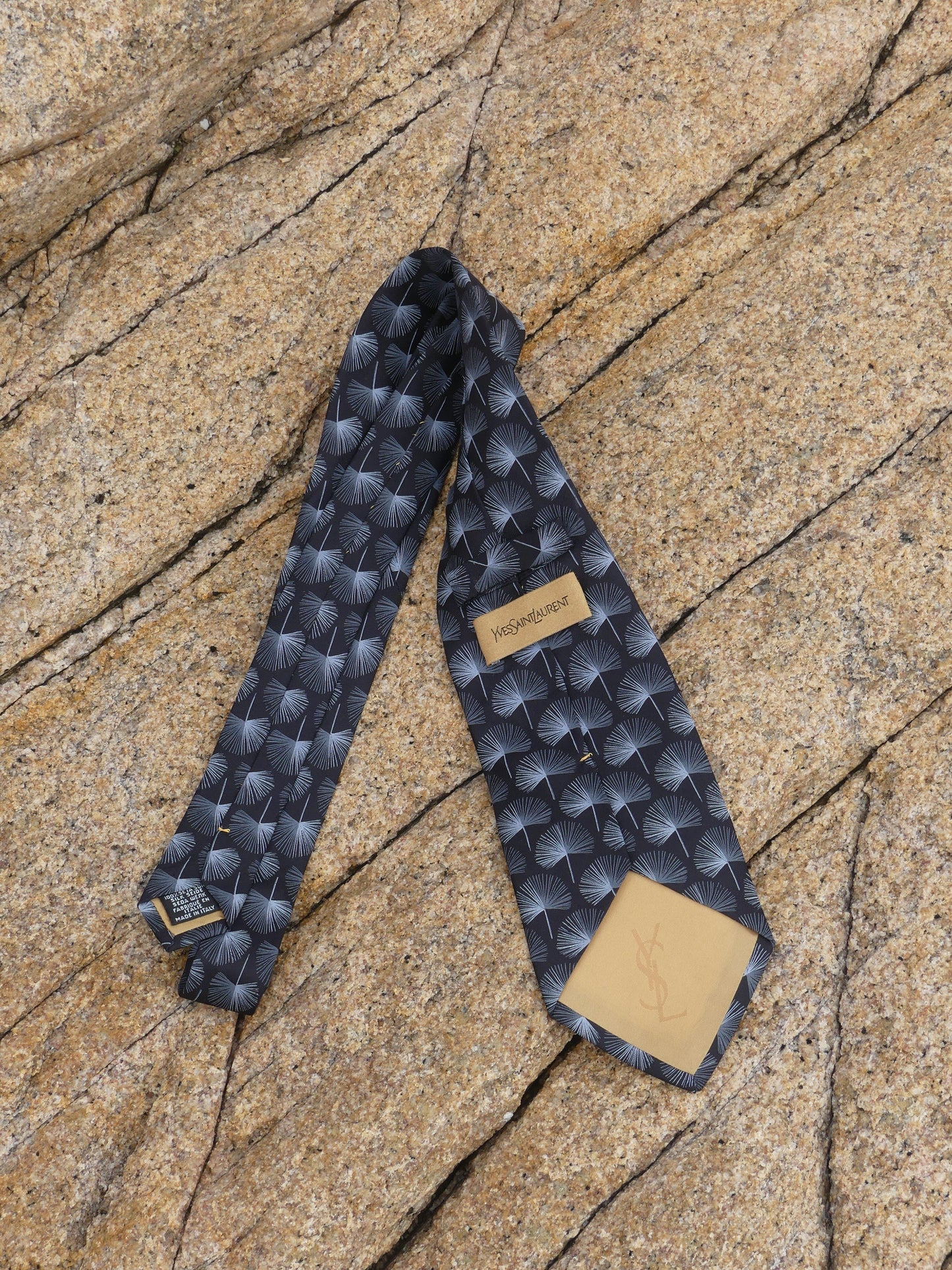 YVES SAINT LAURENT CRAVATE VINTAGE NOIR